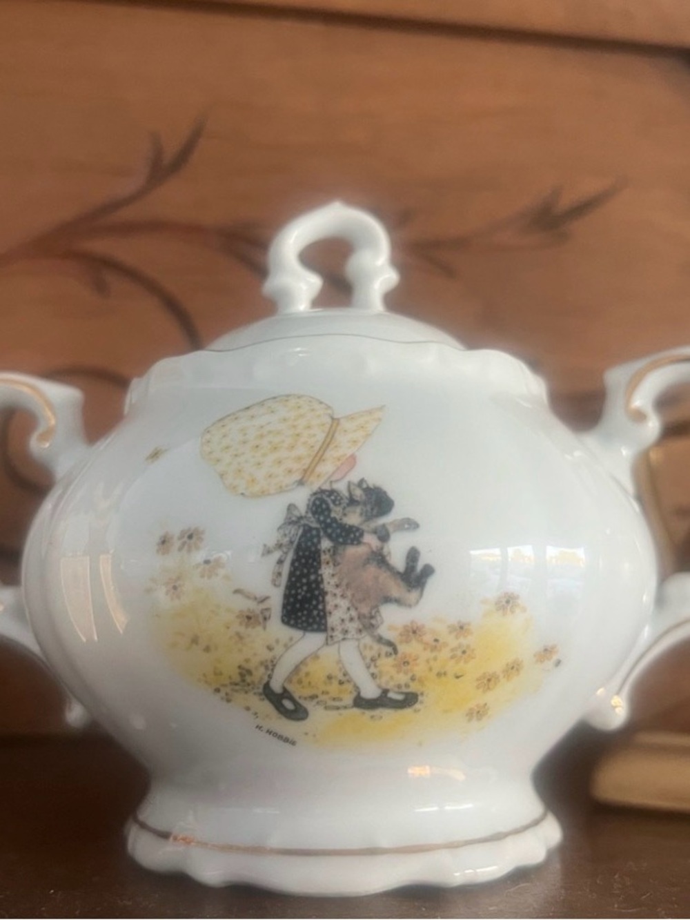 Holly Hobby sugar bowl with lid 💛